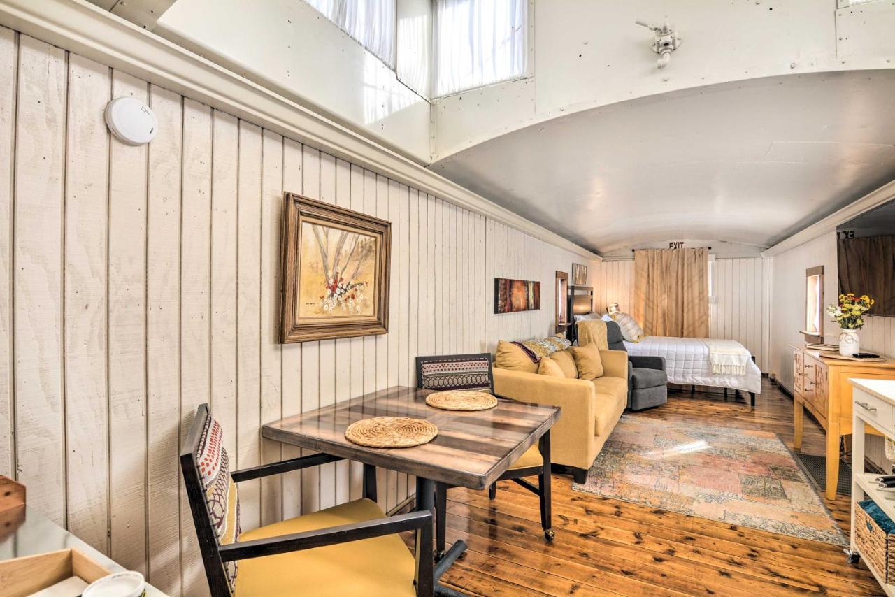Unique Joplin Gem Converted Train Car Studio エクステリア 写真