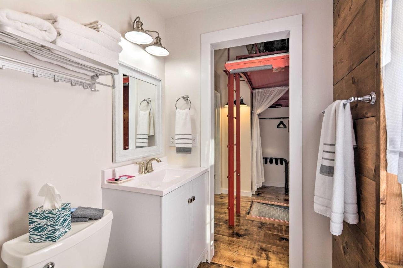 Unique Joplin Gem Converted Train Car Studio エクステリア 写真